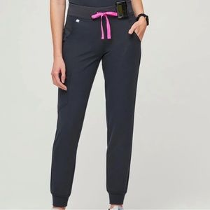 FIGS Women's Night Sky Zamora Petite Jogger Scrub Pants